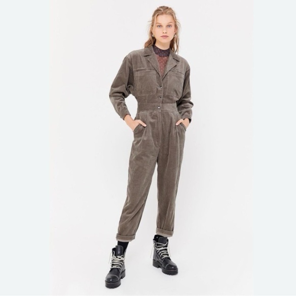 Urban Outfitters BDG Corduroy Jumpsuit - sage green
